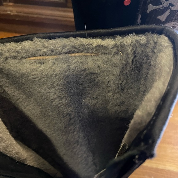 UGG I ❤️ Ugg Tall Skull Sequins Boots - Picture 6 of 8